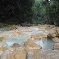 น้ำตกก้อหลวง ลี้ จังหวัดลำพูน