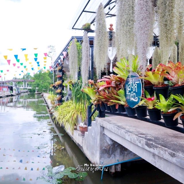 รีวิวคาเฟ่เสน่ห์ท่าคา @ ตลาดน้ำท่าคา