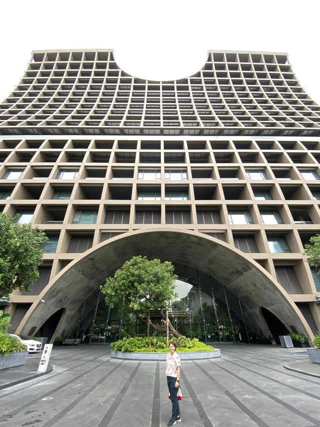 โรงแรมสุดหรู 6 ดาวย่านหลังสวน