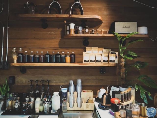 บ้านไร่พอเพียง Camping & Cafe