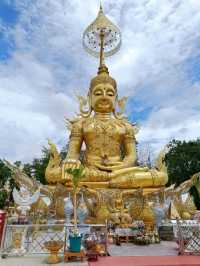ไหว้พระธาตุดอยสะเก็ด เช็คอินสกายวอล์ค