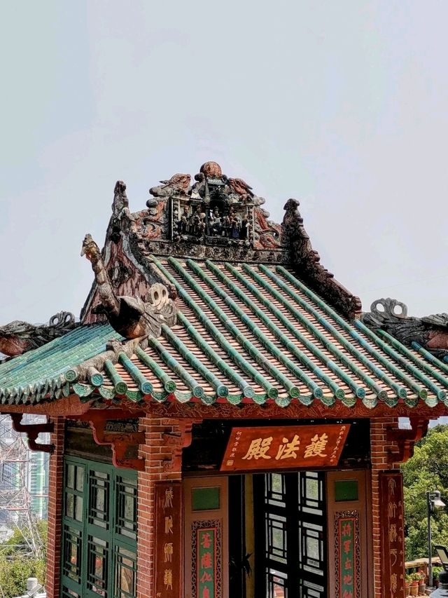原來香港寺廟都有月老「青山禪院」