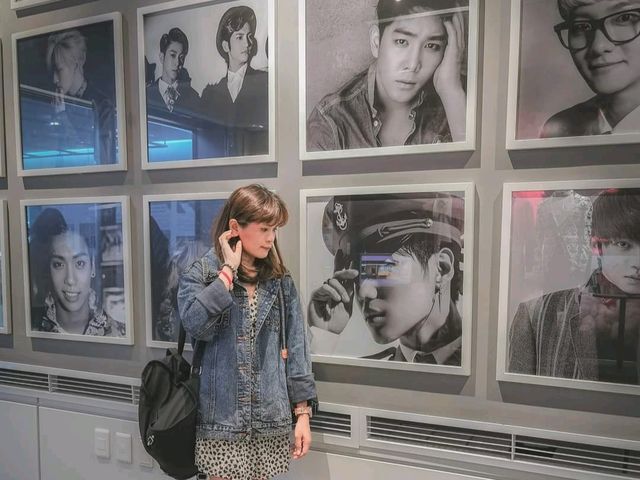 Library Starfield COEX Mall & SMTOWN MUSEUM
