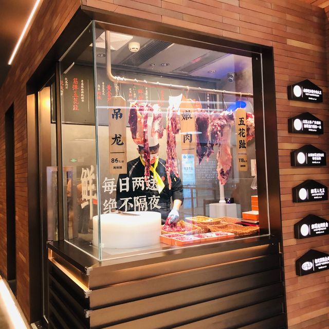 「深圳地鐵站附近川菜店，適合大人老人家」