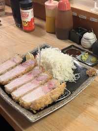 부산에서 웨이팅 시간이 아깝지 않은 돈카츠 맛집 '톤쇼우'