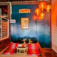 Bas's Room Cafe