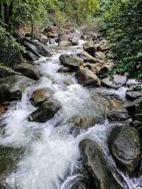 เที่ยวน้ำตกเย็นชื่นใจ ที่น้ำตกพลิ้ว ที่จันทบุรี