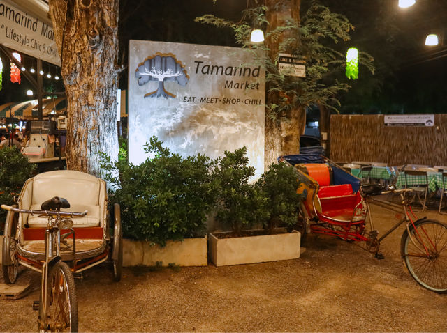 รีวิว ตลาดแทมมารีน มาเก็ท (Tamarind Market) 🎶