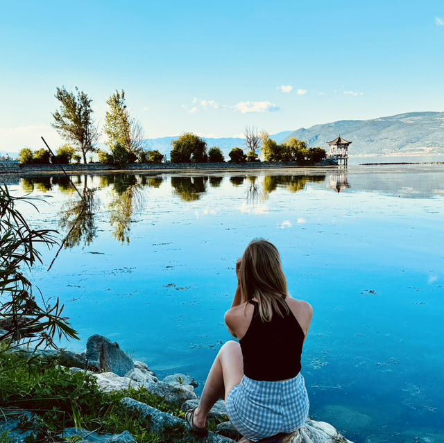 Incredible scenery at Erhai Lake