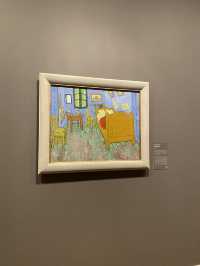 Explore the Art Institute of Chicago 