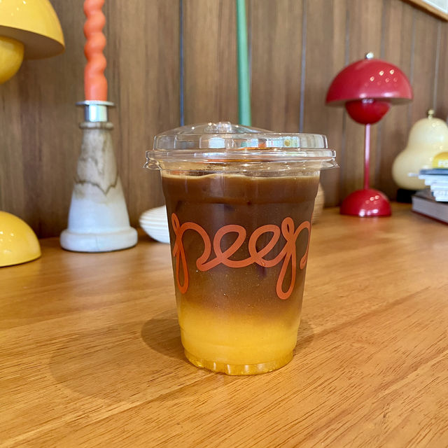 📍 𝐏𝐞𝐞𝐩𝐬 𝐛𝐫𝐞𝐚𝐤𝐟𝐚𝐬𝐭 𝐚𝐧𝐝 𝐛𝐚𝐫