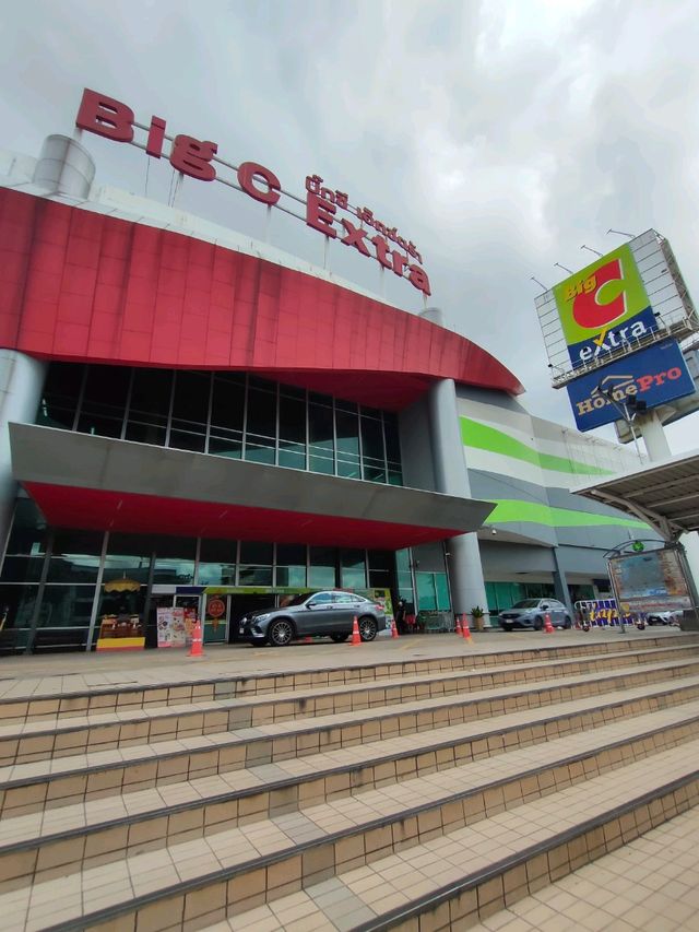 Exploring Hatyai: From Morning Markets to Mookata Delights