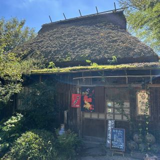 茅草屋頂的復古餐廳　推薦山藥泥飯