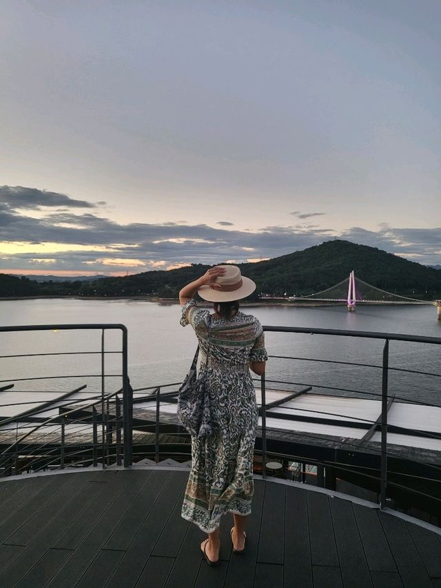 탑정호 미디어파사트를 객실에서 볼수있는 호텔