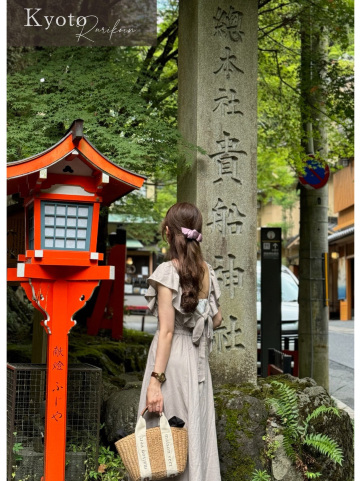 ˏˋ 石段×赤い灯籠が美しい貴船神社 ˎˊ˗ | Trip.com 京都