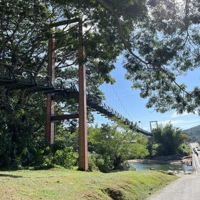 Iconic Bridge with a Rich Cultural Story