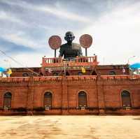 หลวงพ่อเงินองค์ใหญ่ที่สุดในประเทศไทย