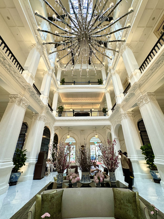 シンガポール　シンガポール観光　Raffles Singaporeは白亜のホテル！