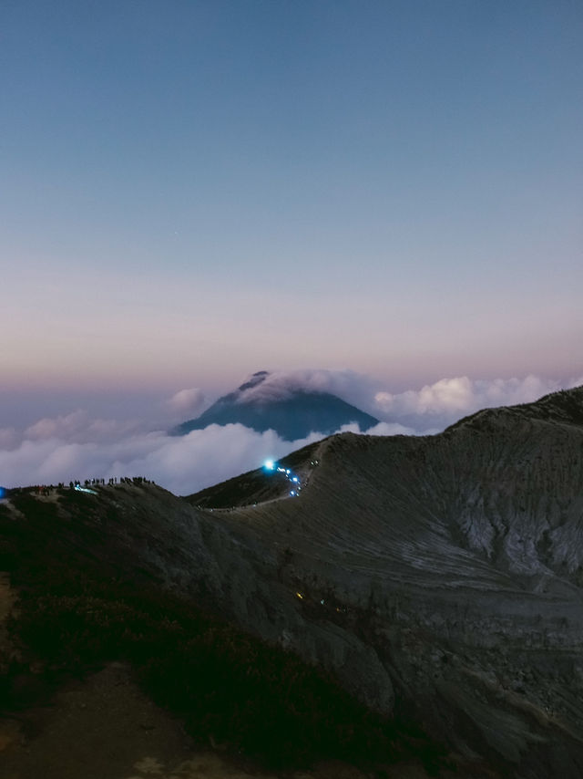 【インドネシア】別の惑星のようなイジェン山🏔️