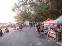 เดินเล่นสุดชิล หาของกินริมหาดแหลมเจริญ ระยอง