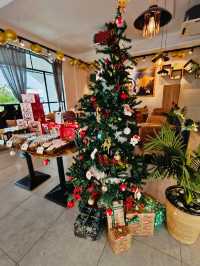 Festive Vibes and Yummy Pastries at Summer Desserts Bakery