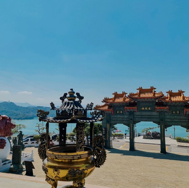 ของาน เงิน ความรัก ที่ Wenwu Temple