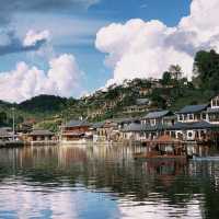 บ้านรักไทย แม่ฮ่องสอน