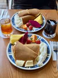 Huge pancakes brunch🍽️😋