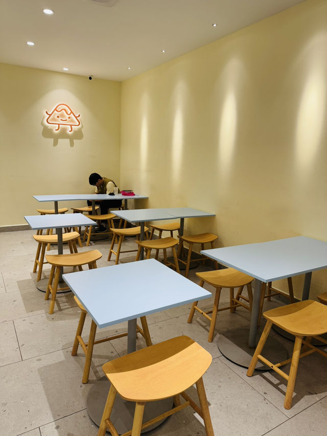 Chilling Out at Flurrē: A Sweet Spot in Malaysia’s Dessert Scene