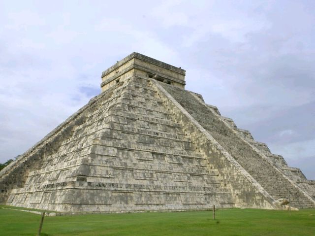 【メキシコ】古代マヤの神殿ピラミッド「チチェン・イツァ」