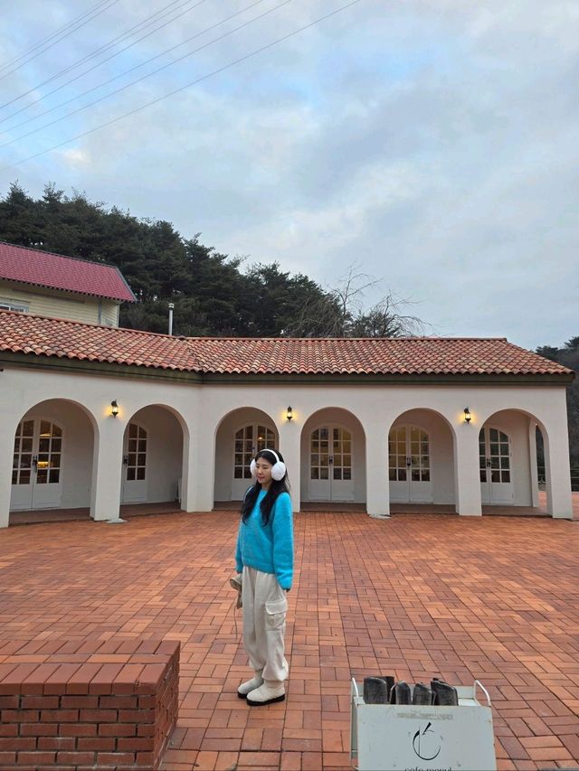 유럽감성 가득해서 더 예쁜 강릉카페🩵