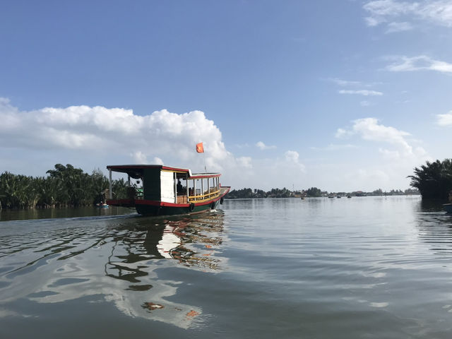ล่องเรือกระด้ง ฮอนอัน เวียดนาม