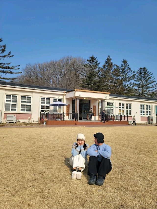 폐교 전체가 카페로 변신한 마이산 카페🧡