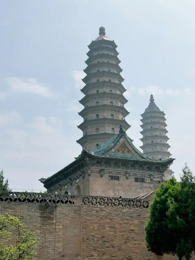 Twin Pagoda Temple