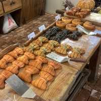 【韓国・狎鴎亭ロデオ🇰🇷】流行りのリボンクロワッサンカフェ🥐🎀