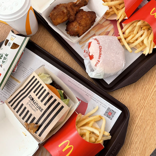 Food Log in Hong Kong🥟🍤🍟🍖🥞