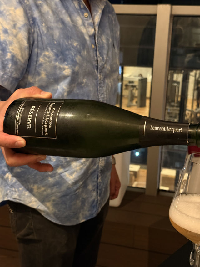 ☞ 中環樓上酒吧 美食&美酒 超適合聊天🍷