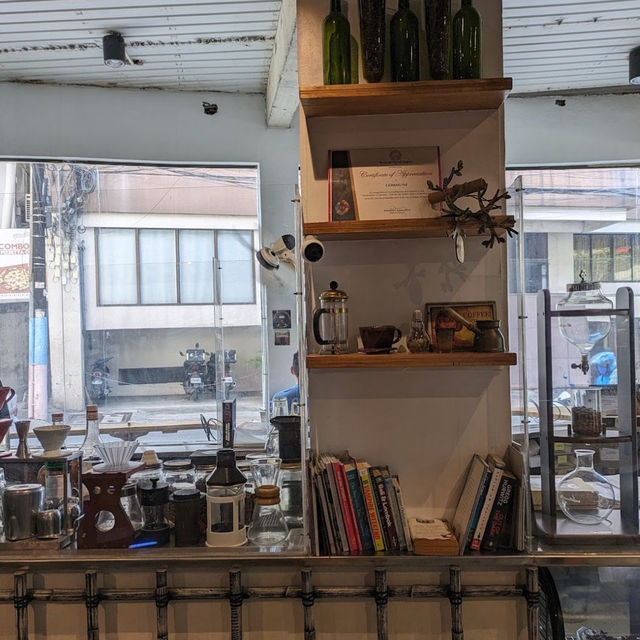 【マニラ】🇵🇭 Commune Café + Bar + Roastery