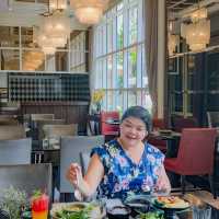 ร้านอาหารไทย ฝีมือรถดั้งเดิม กับร้านอรุณ
