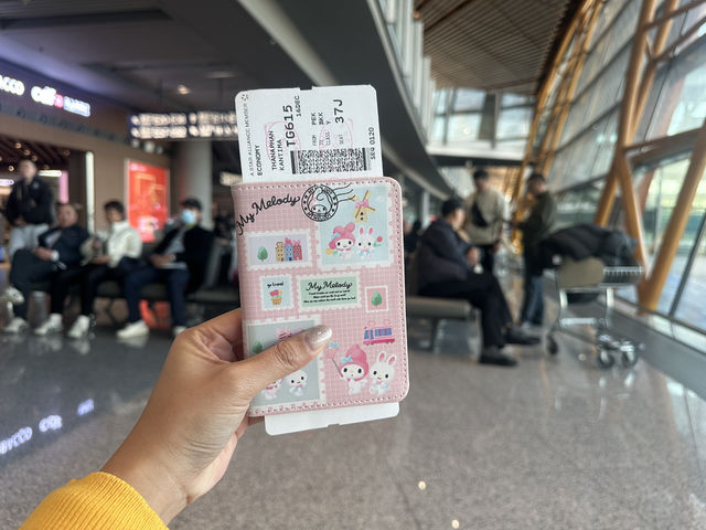 🌸✨ เที่ยวจีนสุดฟิน ต้องบินกับการบินไทย ✈️
