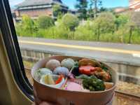 日本 九州｜必搭！超人氣 由布院之森 觀光列車體驗＋美味輪箱飯 