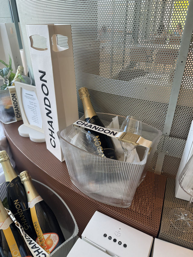 Chill afternoon at Chandon Winery in Melbourne! 🍾🥂