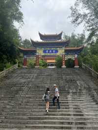 Duqiao Mountain in Guangxi. The Hidden Paradise