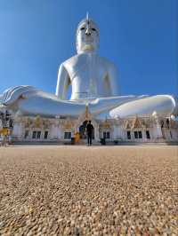 วัดรอยพระพุทธบาทภูมโนรมย์ มุกดาหาร
