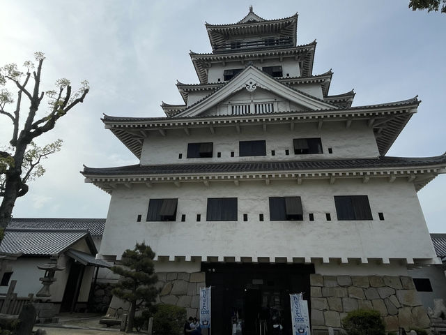 【愛媛】瀬戸内海の景色を一望！藤堂高虎の城・今治城