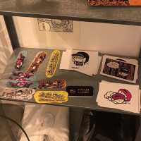 コーヒースタンドに併設されたギャラリーが可愛すぎる！
