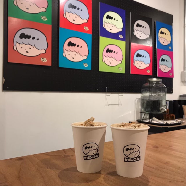 コーヒースタンドに併設されたギャラリーが可愛すぎる！
