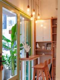 CalmSense Book Cafe