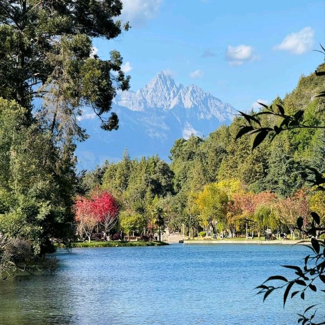 Black Dragon Pool: A Timeless Scenic Spot