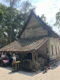 ทริประยอง 2 วัน 1 คืน – พายเรือท่ามกลางดอกบัว เดิน